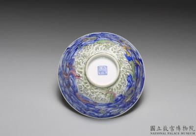 图片[3]-Bowl with dragon and cloud in yangcai painted enamels, Qianlong reign (1736-1795), Qing dynasty-China Archive